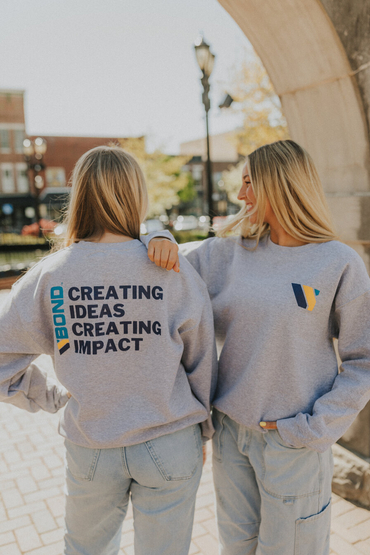 Customer photo for 18000 Gildan Crewneck Sweatshirt