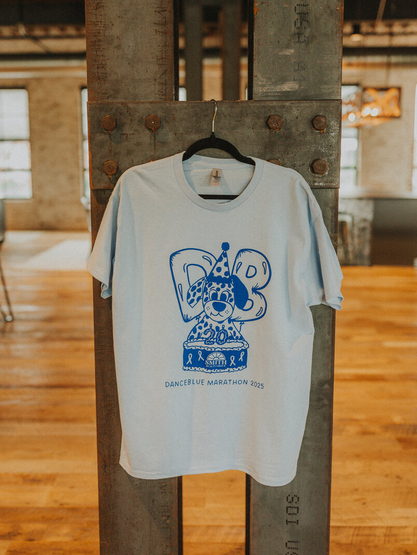 Customer photo for 2000 Gildan Ultra Cotton Tee